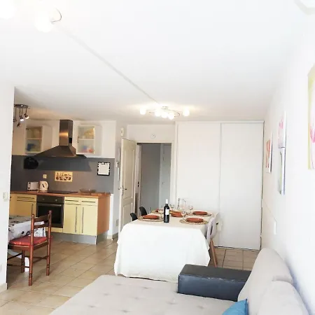 Les Grandes Bleues 2-5 By Interhome *